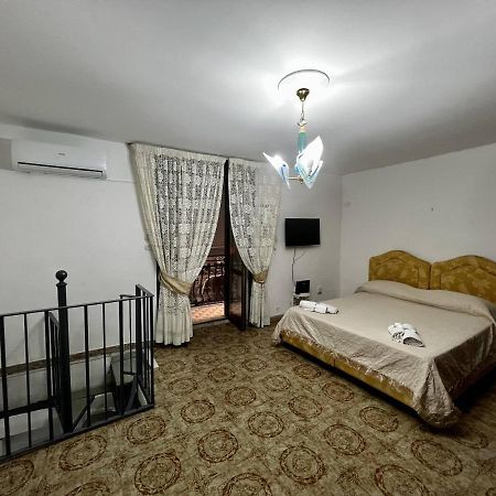 Villa Centro Storico Family Flat à Naples Extérieur photo