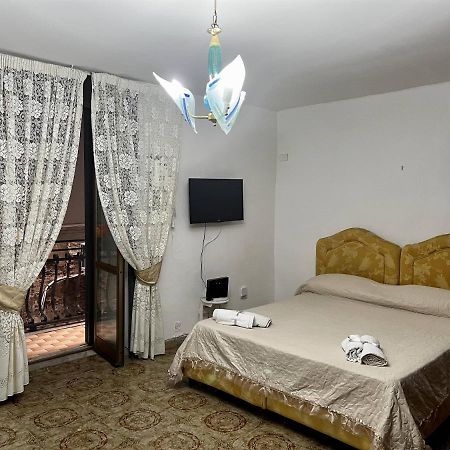 Villa Centro Storico Family Flat à Naples Extérieur photo