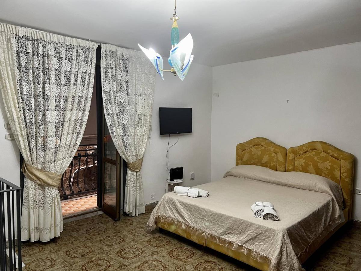 Villa Centro Storico Family Flat à Naples Extérieur photo