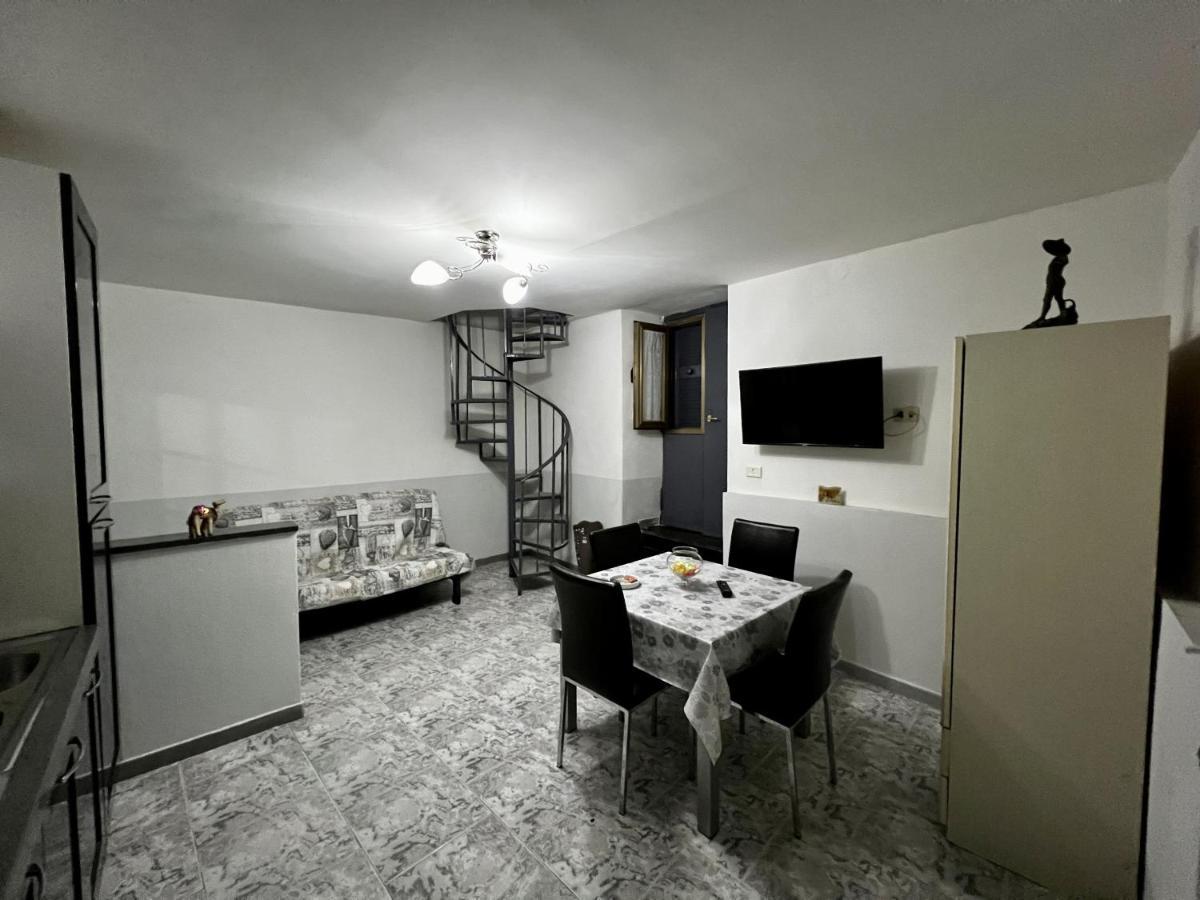 Villa Centro Storico Family Flat à Naples Extérieur photo